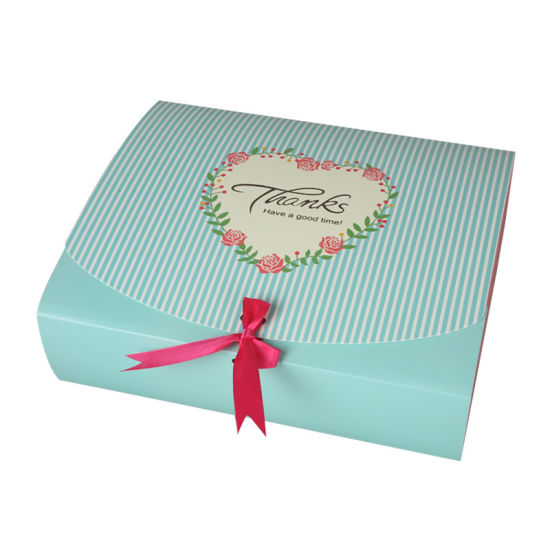 Confezione regalo di nozze di moda creativa Scatola di carta per imballaggio di biscotti di caramelle